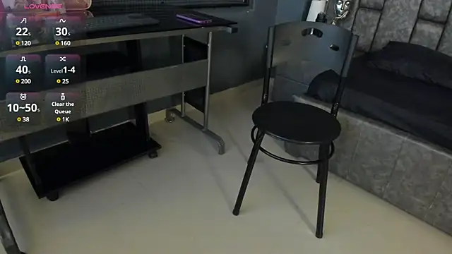 Snapshot of Matureyulyet chatting on February 2025 07:41:01 PM Matureyulyet online show from February 2025 07:41:01 PM