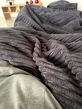 Snapshot of milf_hunter_35 chatting on March 2026 08:15:01 AM milf hunter 35 online show from March 2026 08:15:01 AM