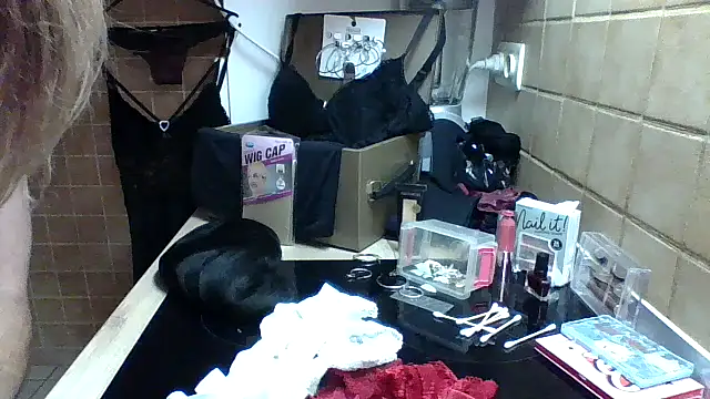 Snapshot of -DeMax chatting on June 2026 04:54:01 AM -DeMax online show from June 2026 04:54:01 AM