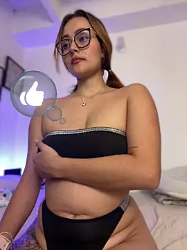 Snapshot of Miss-Abbii chatting on December 2024 10:26:02 PM Miss-Abbii online show from December 2024 10:26:02 PM