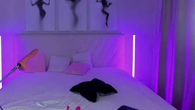 EmmaBarbs online show from February 2025 10:06:02 PM