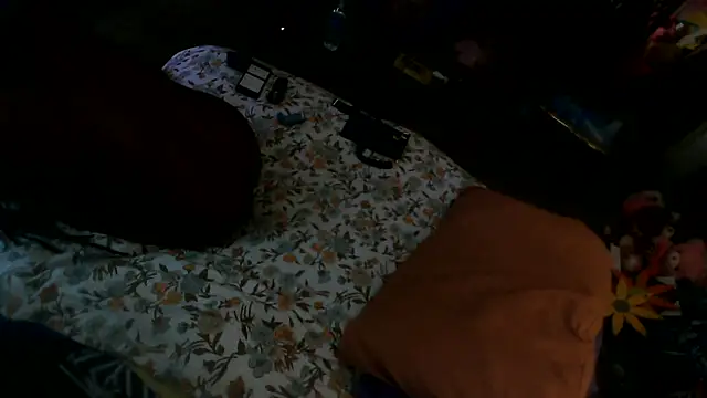 Snapshot of EbonyFetishQueen chatting on June 2026 06:00:01 AM EbonyFetishQueen online show from June 2026 06:00:01 AM