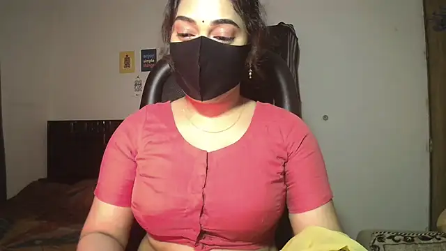 Most-Beautiful-Queen online show from March 2026 08:03:01 PM