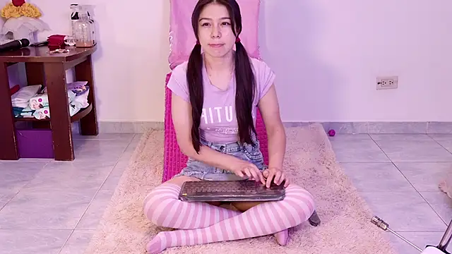 pink flower  online show from September 2025 10:46:01 PM