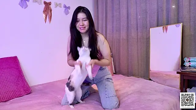 pink flower  online show from April 2026 11:10:01 PM