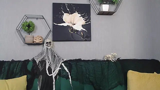 IzabelllNoir online show from October 2025 06:58:02 AM