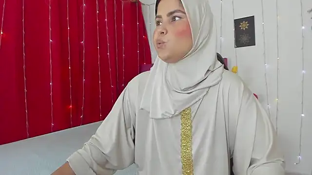 AishaAmin  online show from March 2025 12:09:01 PM