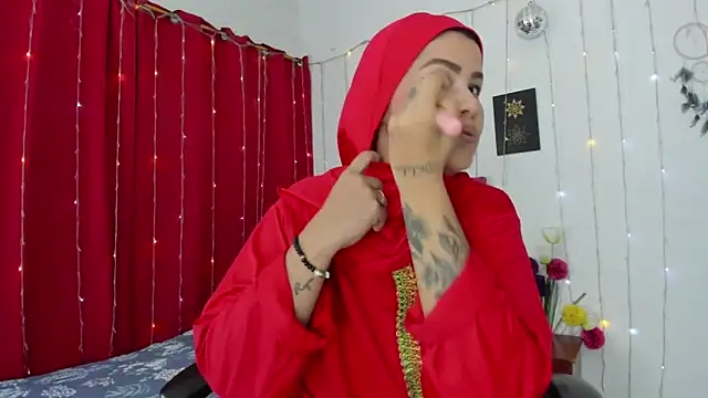 AishaAmin  online show from September 2025 12:16:01 PM