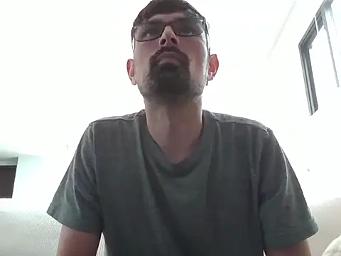 Snapshot of spence204011 chatting on January 2025 08:02:01 PM spence204011 online show from January 2025 08:02:01 PM