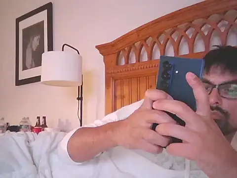 Snapshot of spence204011 chatting on October 2025 01:28:01 AM spence204011 online show from October 2025 01:28:01 AM