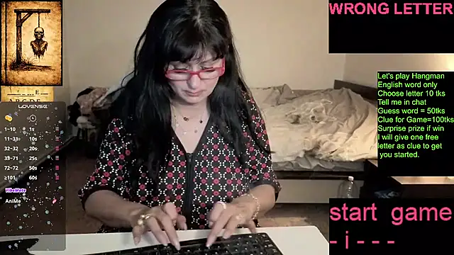 Snapshot of YourDreamLoverr chatting on April 2026 11:44:02 PM YourDreamLoverr online show from April 2026 11:44:02 PM