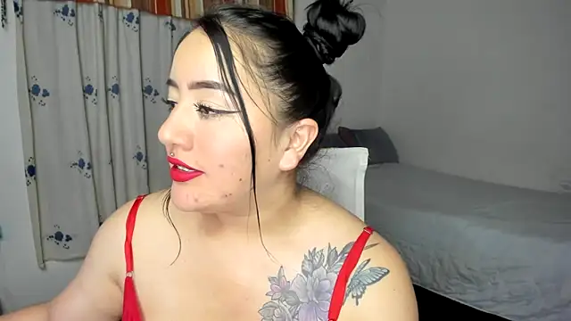 Snapshot of kirara_dirty chatting on December 2024 07:35:01 AM kirara dirty online show from December 2024 07:35:01 AM