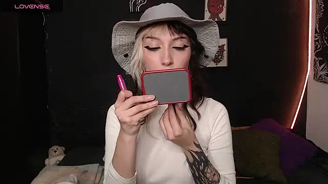 niakat  online show from September 2025 01:17:01 AM