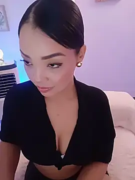 Sara LipsX online show from February 2026 02:06:02 AM