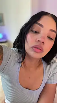 Sara LipsX online show from April 2026 09:34:01 PM