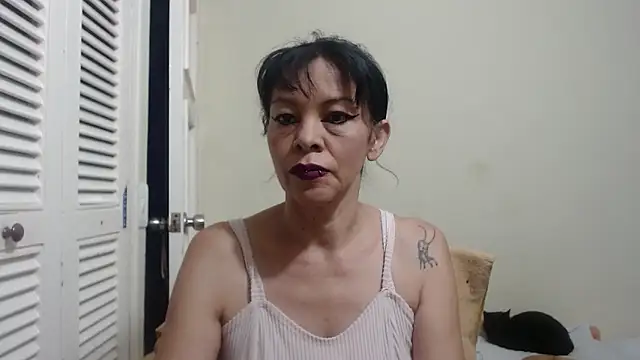 electra-mommy online show from February 2025 12:33:02 PM