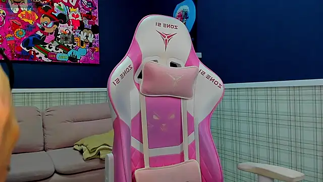 Angel Sapphire  online show from December 2024 08:15:02 AM