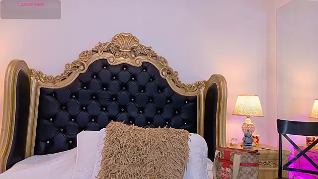 AdelinaVans online show from March 2026 11:36:02 AM