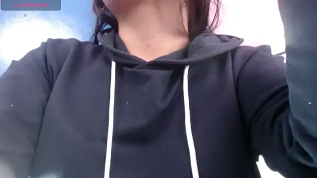 vitoria23  online show from December 2025 02:01:01 PM