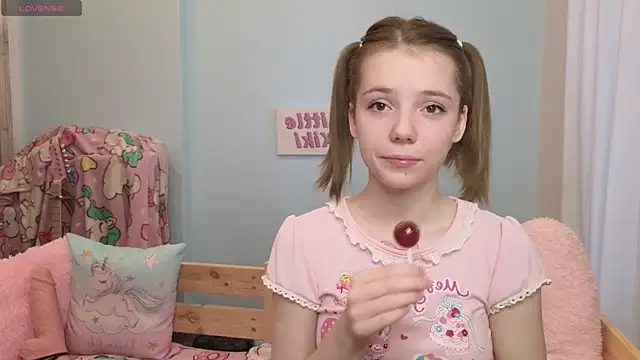 PrincessLittleKiki online show from October 2025 07:07:02 AM