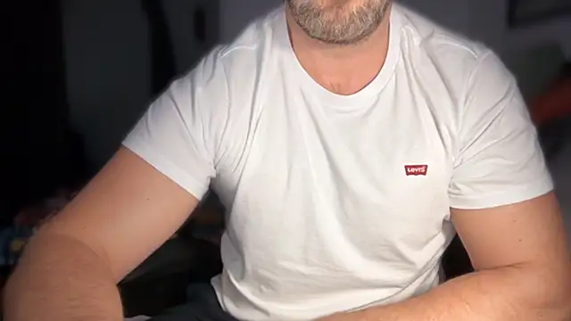 Mr Beef online show from October 2025 05:02:02 PM