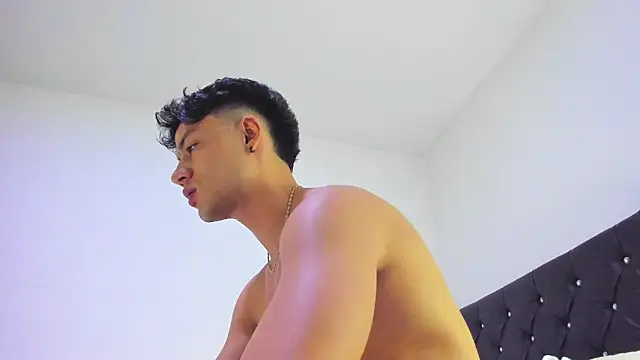 Sebastian-Dash online show from March 2025 03:15:01 AM