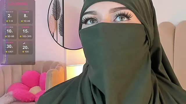 anna-henao online show from March 2025 01:47:01 PM