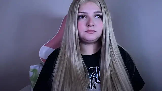 SweetPaige  online show from February 2025 10:44:02 PM