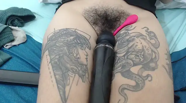 Snapshot of meganfoxx9 chatting on December 2024 10:23:01 PM meganfoxx9 online show from December 2024 10:23:01 PM