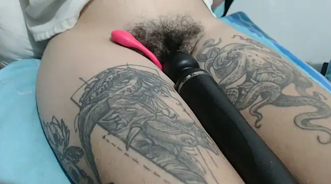 Snapshot of meganfoxx9 chatting on February 2025 01:15:02 AM meganfoxx9 online show from February 2025 01:15:02 AM