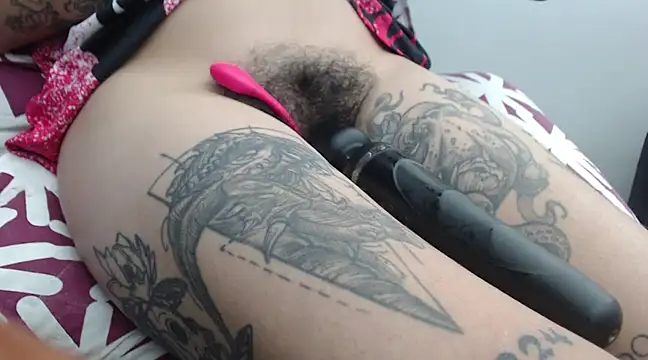 Snapshot of meganfoxx9 chatting on February 2025 03:42:01 AM meganfoxx9 online show from February 2025 03:42:01 AM