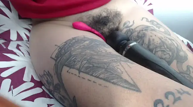 Snapshot of meganfoxx9 chatting on February 2025 11:23:02 PM meganfoxx9 online show from February 2025 11:23:02 PM