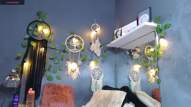 Snapshot of ItsVenuss chatting on March 2025 09:59:02 PM ItsVenuss online show from March 2025 09:59:02 PM