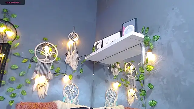 Snapshot of ItsVenuss chatting on March 2025 06:34:01 PM ItsVenuss online show from March 2025 06:34:01 PM