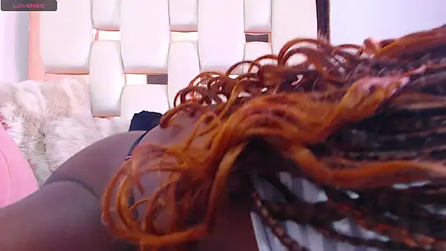 Snapshot of ItsVenuss chatting on November 2025 06:07:02 PM ItsVenuss online show from November 2025 06:07:02 PM