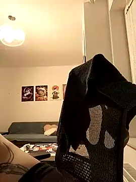 divine eve online show from February 2025 02:04:01 AM