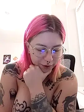 divine eve online show from September 2025 10:11:01 PM