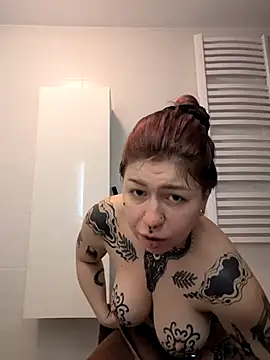 divine eve online show from November 2025 03:36:01 PM