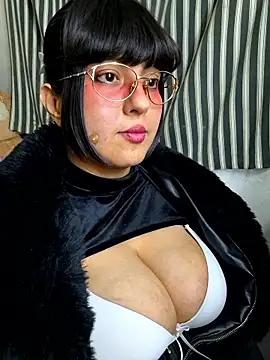 Derry Cooper online show from January 2026 02:36:02 AM