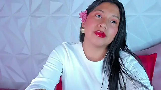 Snapshot of LinnaGardenia chatting on December 2024 12:47:02 PM LinnaGardenia online show from December 2024 12:47:02 PM