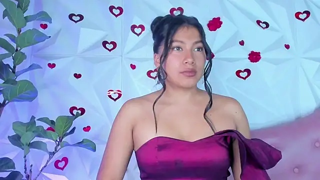 Snapshot of LinnaGardenia chatting on March 2025 02:10:02 PM LinnaGardenia online show from March 2025 02:10:02 PM