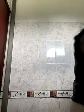 Snapshot of LinnaGardenia chatting on October 2025 06:08:02 PM LinnaGardenia online show from October 2025 06:08:02 PM