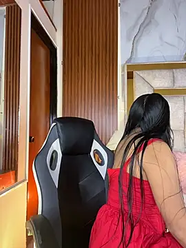 Snapshot of LinnaGardenia chatting on January 2026 12:53:02 PM LinnaGardenia online show from January 2026 12:53:02 PM