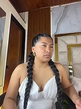 Snapshot of LinnaGardenia chatting on February 2026 02:58:02 PM LinnaGardenia online show from February 2026 02:58:02 PM