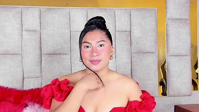 Snapshot of LinnaGardenia chatting on February 2026 01:55:01 PM LinnaGardenia online show from February 2026 01:55:01 PM