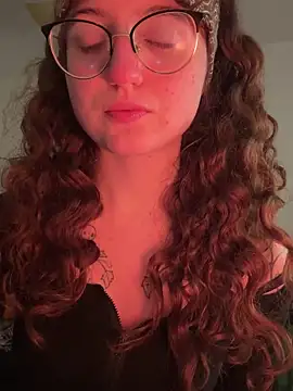 Snapshot of _foxygirl_ chatting on December 2024 09:24:01 PM foxygirl online show from December 2024 09:24:01 PM