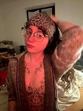 Snapshot of _foxygirl_ chatting on December 2024 09:39:01 PM foxygirl online show from December 2024 09:39:01 PM