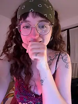 Snapshot of _foxygirl_ chatting on March 2025 10:53:02 PM foxygirl online show from March 2025 10:53:02 PM