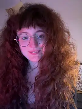 Snapshot of _foxygirl_ chatting on March 2025 09:53:02 PM foxygirl online show from March 2025 09:53:02 PM