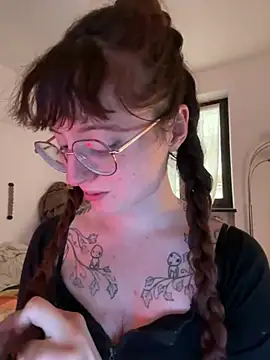 Snapshot of _foxygirl_ chatting on March 2025 05:09:01 PM foxygirl online show from March 2025 05:09:01 PM